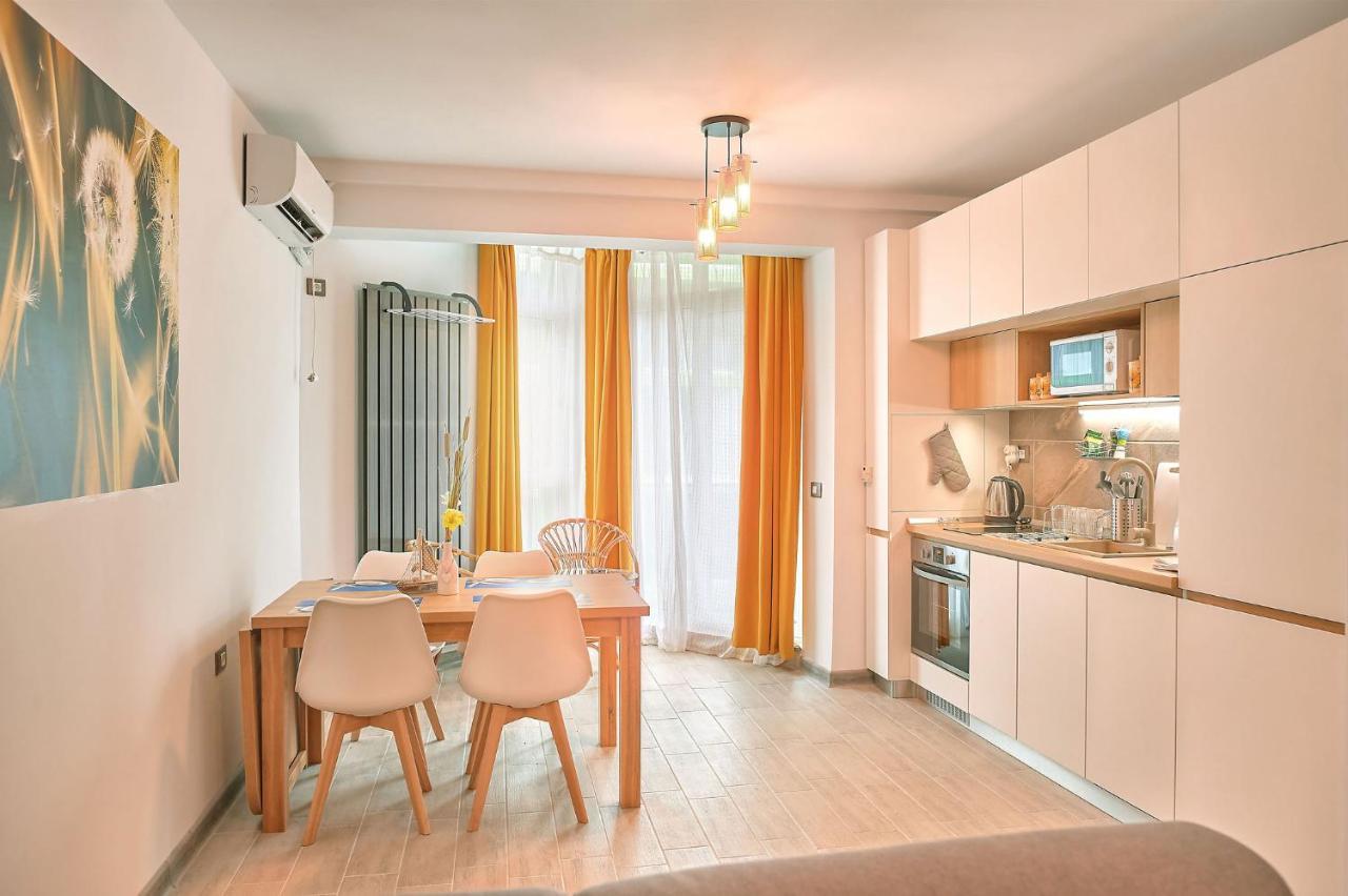 Opal Luxury Apartment 92 Spa N Pool Beach Resort Năvodari Exterior foto