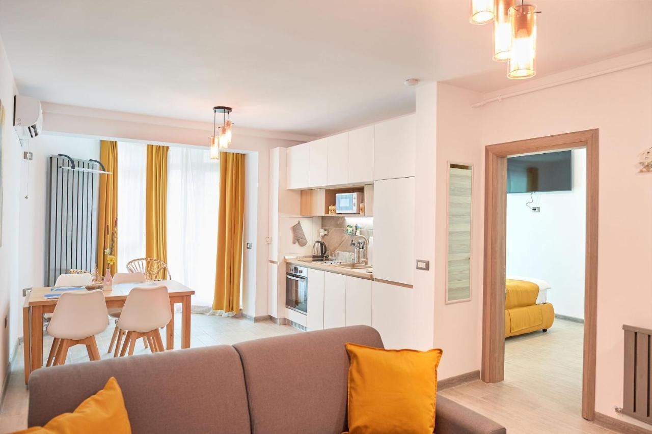 Opal Luxury Apartment 92 Spa N Pool Beach Resort Năvodari Exterior foto